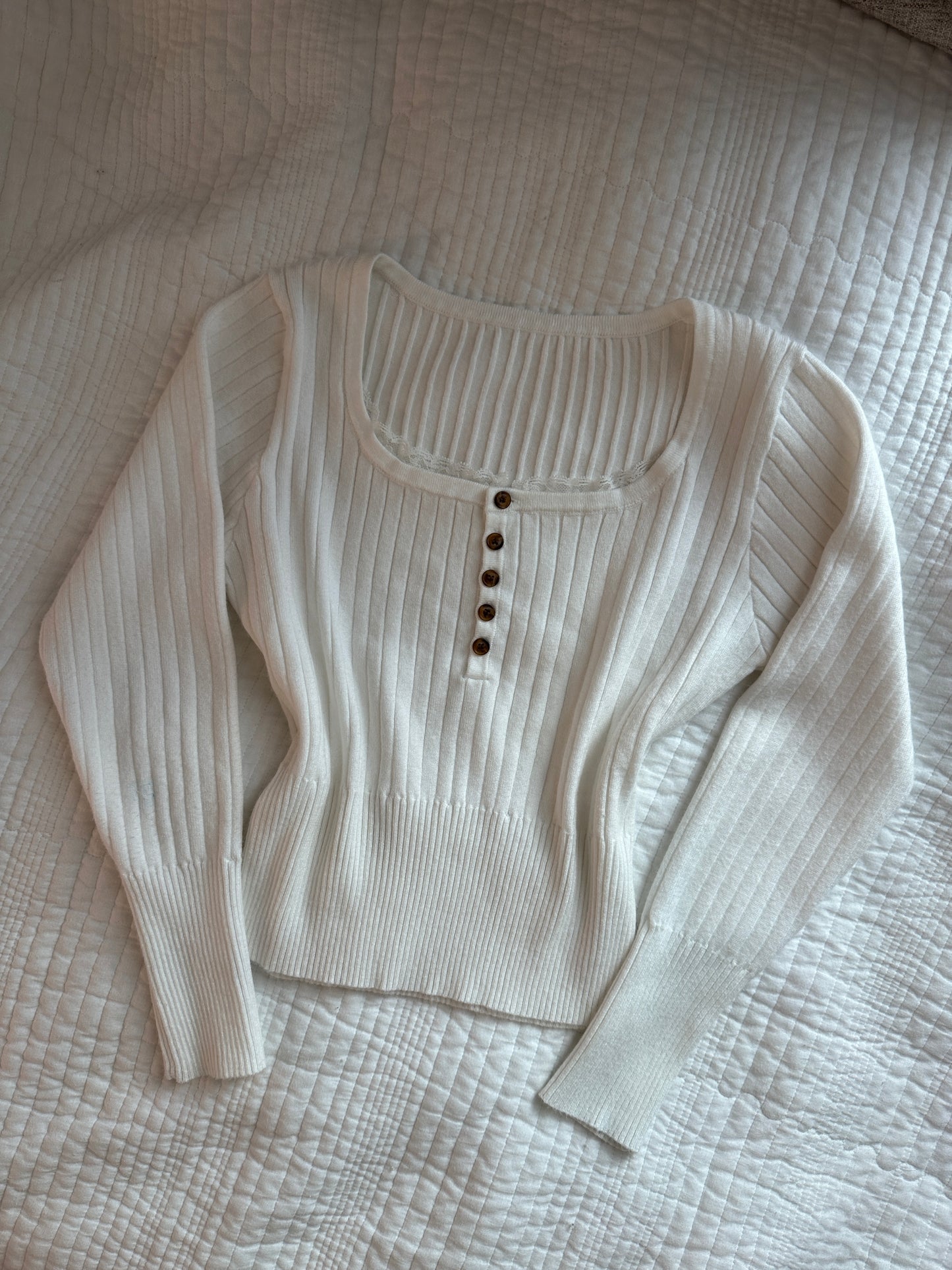 [INTERST CHECK] Lydia Top