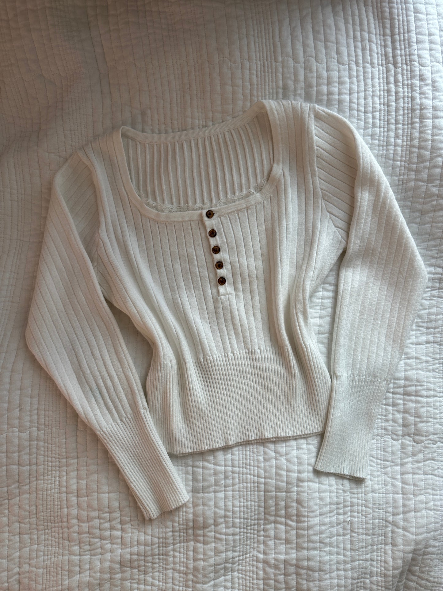 [INTERST CHECK] Lydia Top