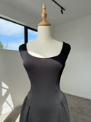 [INTEREST CHECK] The Perfect Black Midi Dress